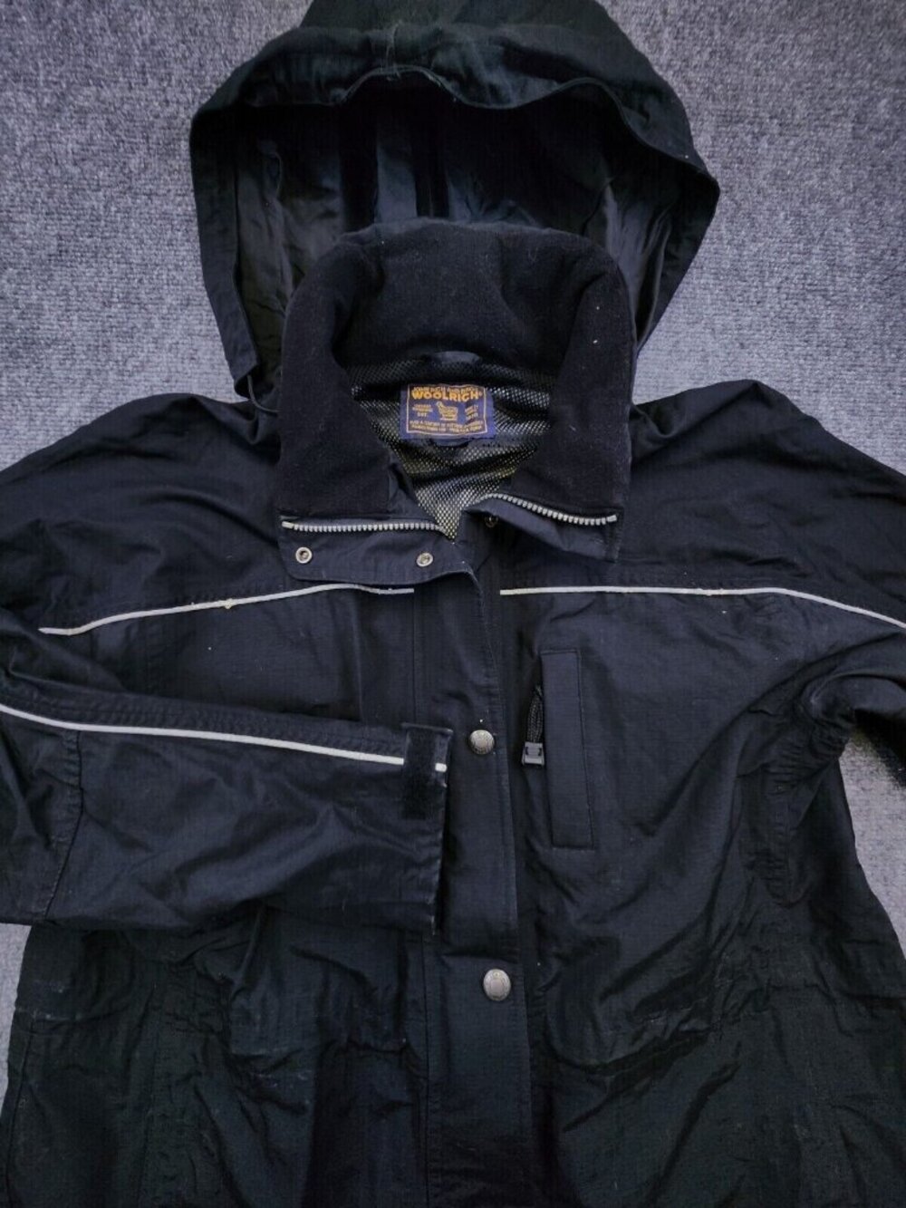 Woolrich Women's Medium Long Sleeve Nylon Shell Full Zip Hoodie Black Jacket